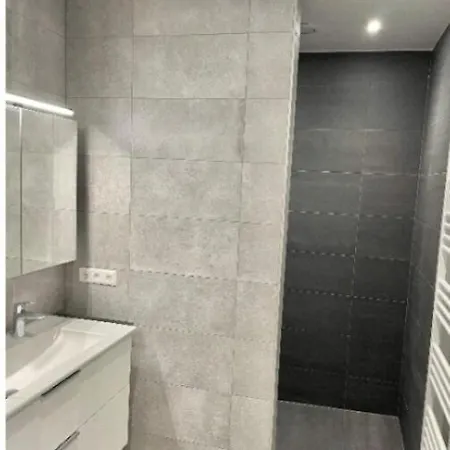 Easy-stay 1 Bedroom With Terrace And Parking