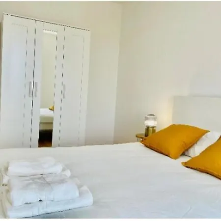 Easy-stay 1 Bedroom With Terrace And Parking * Luxemburg