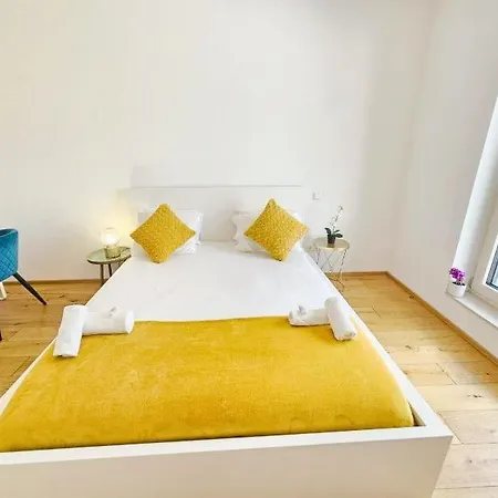 Easy-stay 1 Bedroom With Terrace And Parking Apartman *