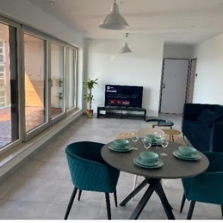 Easy-stay 1 Bedroom With Terrace And Parking Διαμέρισμα *